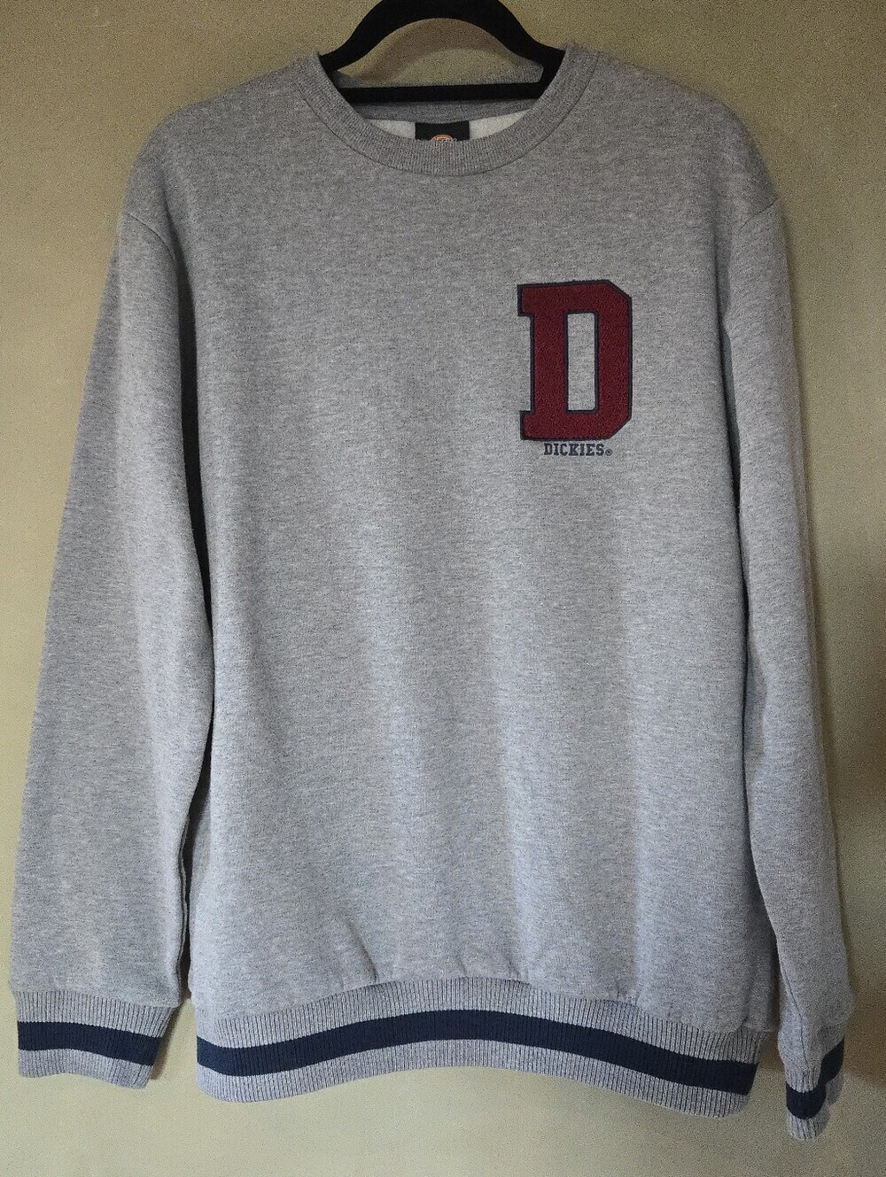 Dickies | Varsity Logo Crewneck Sweatshirt Gray, Size M - Picture 2 of 8